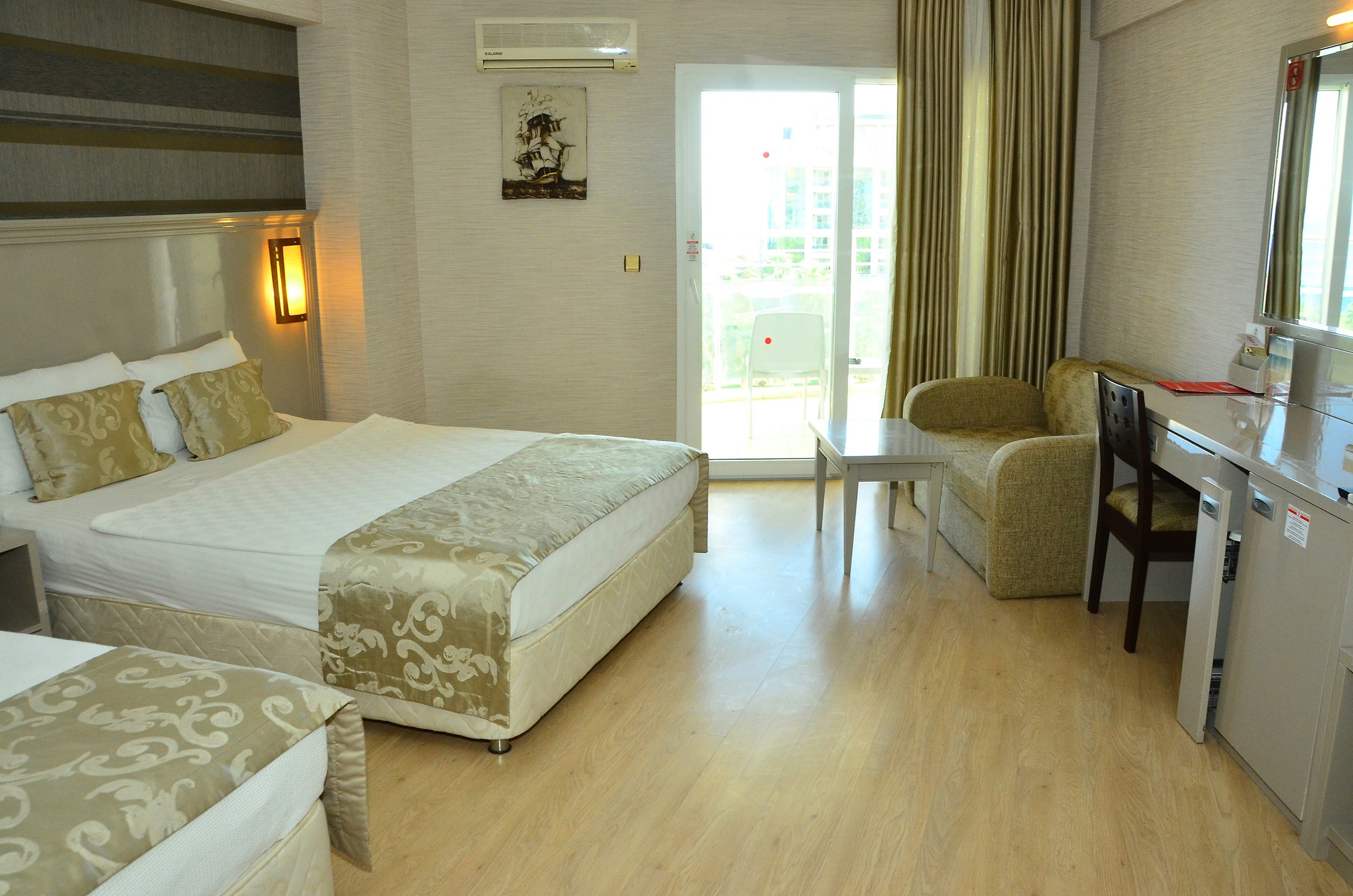 Garden Of Sun Hotel Superior Oda