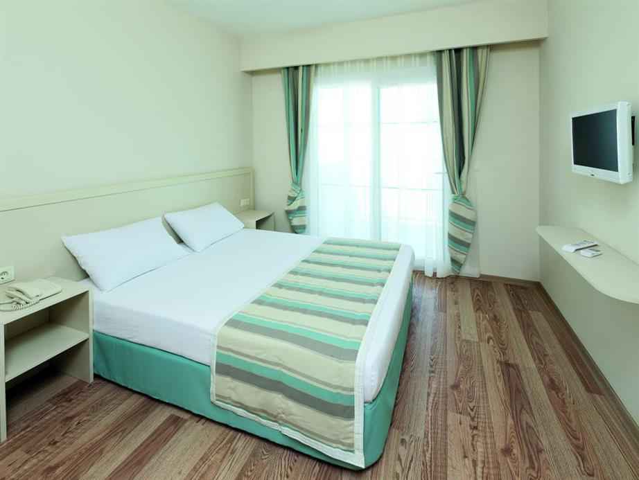 Bodrum Beach Resort Hotel Aile Odası