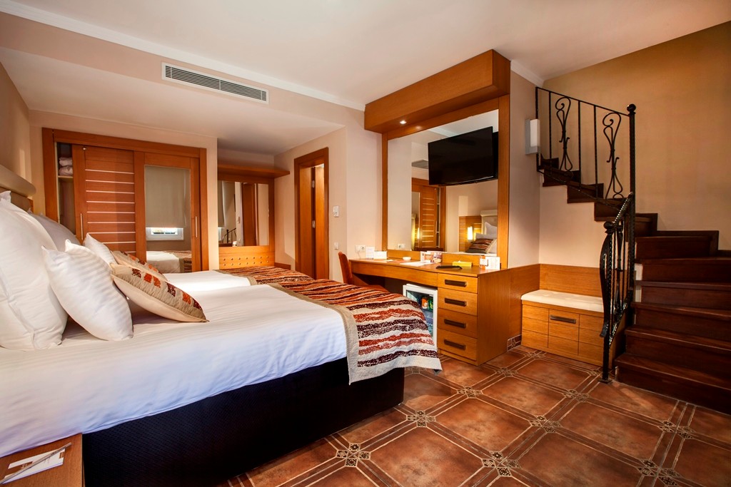 Orange County Kemer Volendam Evleri